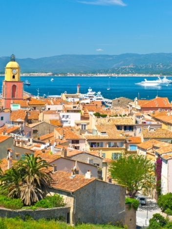 Luxure et confort à Saint-Tropez : Votre guide des services de limousine home image